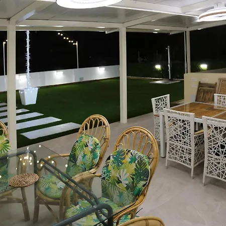 Apartamento Awesome In *